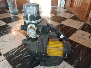 Motobomba de superficie con control