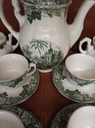 Juego de café de la Cartuja de Sevilla