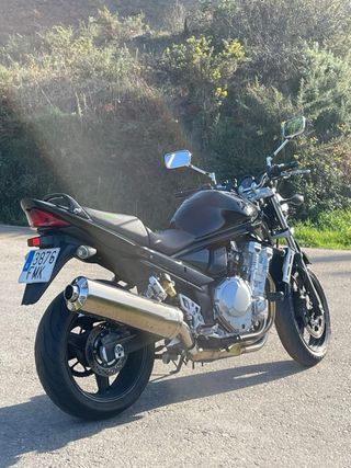 Moto Suzuki Bandit 650 de 2007