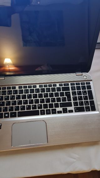 Ordenador portátil toshiba 