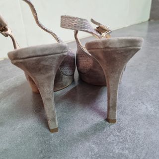Sandalias tacón Unisa
