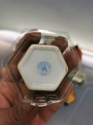 9 Cajitas decorativas, 3 de madera, 6 de porcelana