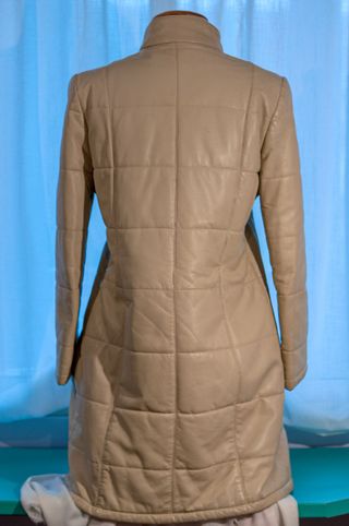 ABRIGO DE PIEL BEIGE