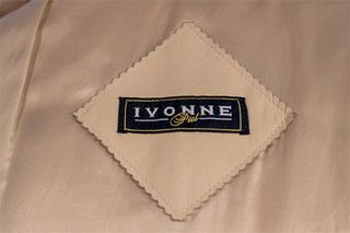 ABRIGO DE PIEL BEIGE