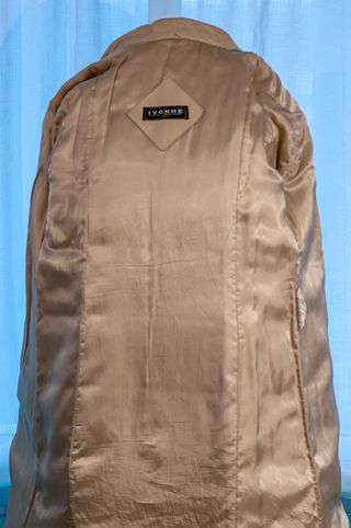 ABRIGO DE PIEL BEIGE