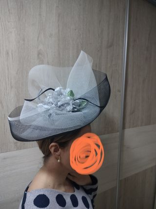 Tocado ceremonia gris y negro