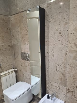 Mueble de baño con espejo
