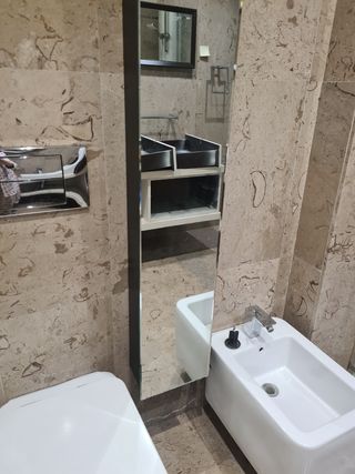 Mueble de baño con espejo