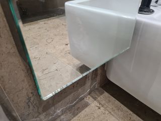 Mueble de baño con espejo