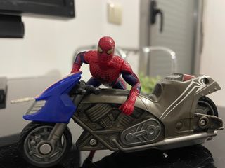 Spiderman + Moto