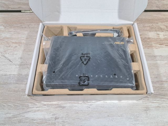 Router ASUS RT-AC68U AC1900