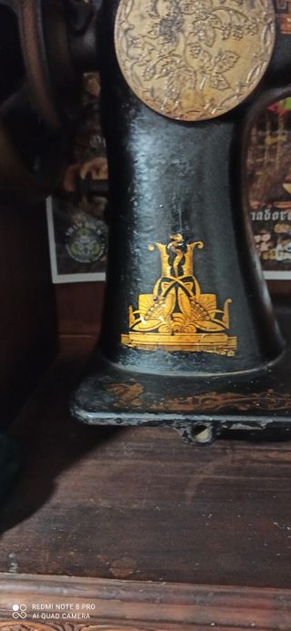 Máquina de coser antigua
