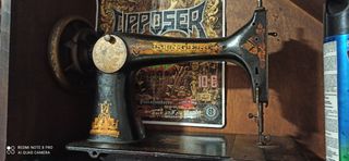 Máquina de coser antigua