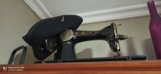 Máquina de coser antigua