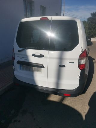 Ford Transit Courier 2016 o Cambio