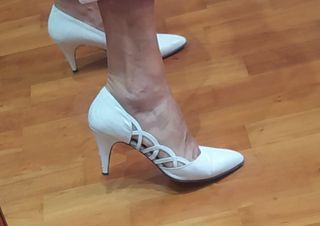 Zapato de tacón alto de piel