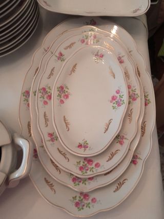 Vajilla muy completa .Santa Clara
