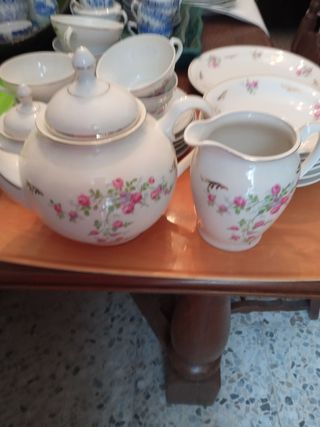 Vajilla muy completa .Santa Clara