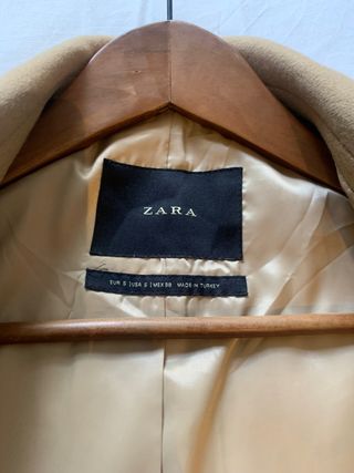 Abrigo Camel Zara S.