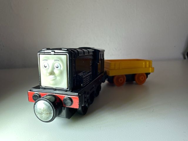 e - Thomas and Friends / DIESEL