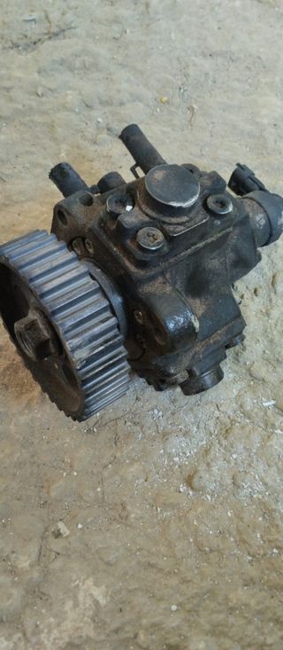 Bomba inyectora Opel Antara