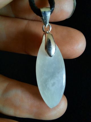 Colgante de Piedra luna y Plata de Ley.