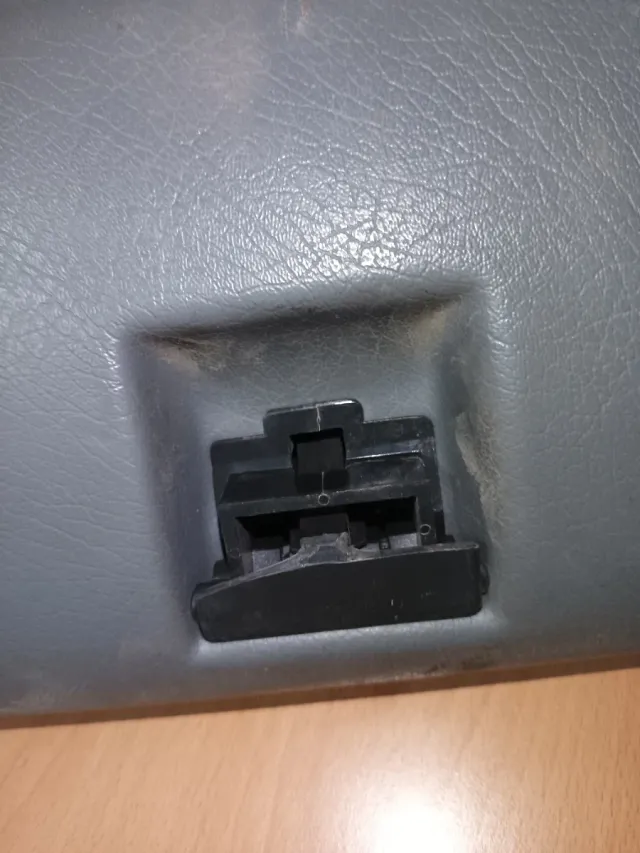 Guantera Opel corsa A