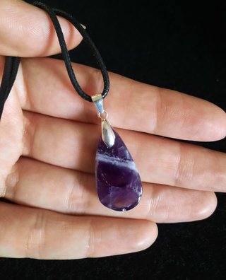 Colgante de Amatista Bandeada y Plata