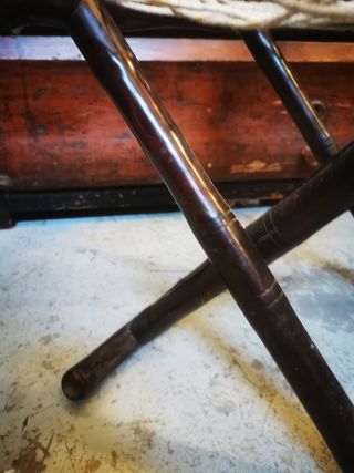 Taburete madera. Caña. Vintage