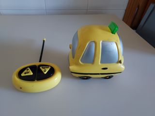 Coche teledirigido infantil