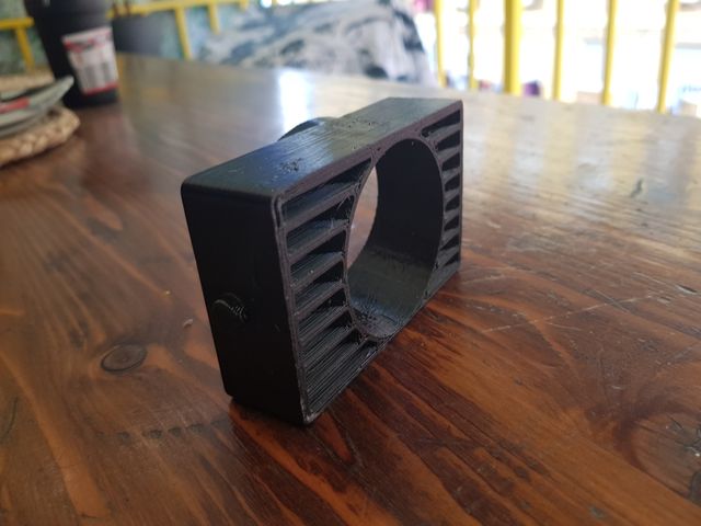 REJILLA GOLF MK4 RELOJ TURBO 52 MM