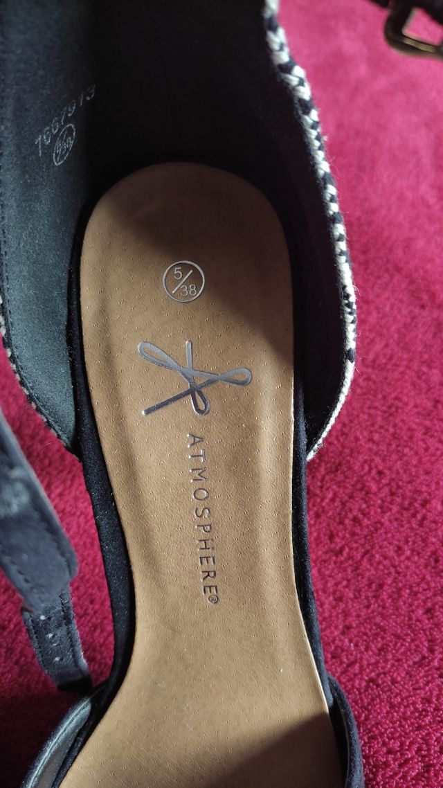 Zapatos de tacón a estrenar - calzado fiesta