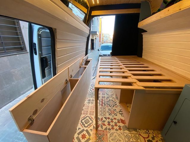 Mueble camper “Cama Rastrillo grande”