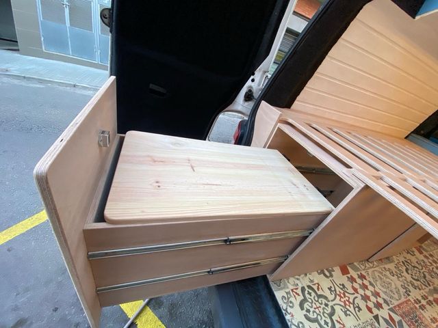 Mueble camper “Cama Rastrillo grande”