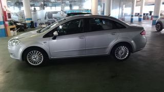 Fiat Linea 2010.