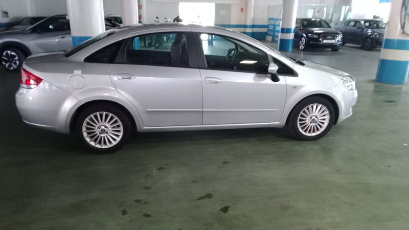 Fiat Linea 2010. - foto 1