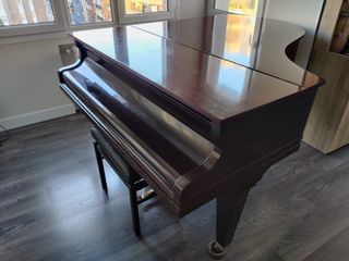 Piano de cola Bechstein M