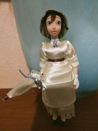 Muñecas de porcelana y muñecas de payasitas