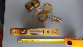 Cerrojo puerta completo