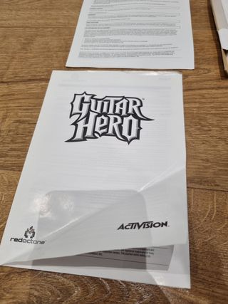 Guitarra PS2 + GUITAR HERO 3 LEYENDS OF ROCK