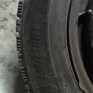 Ruedas furgo y tapacubos