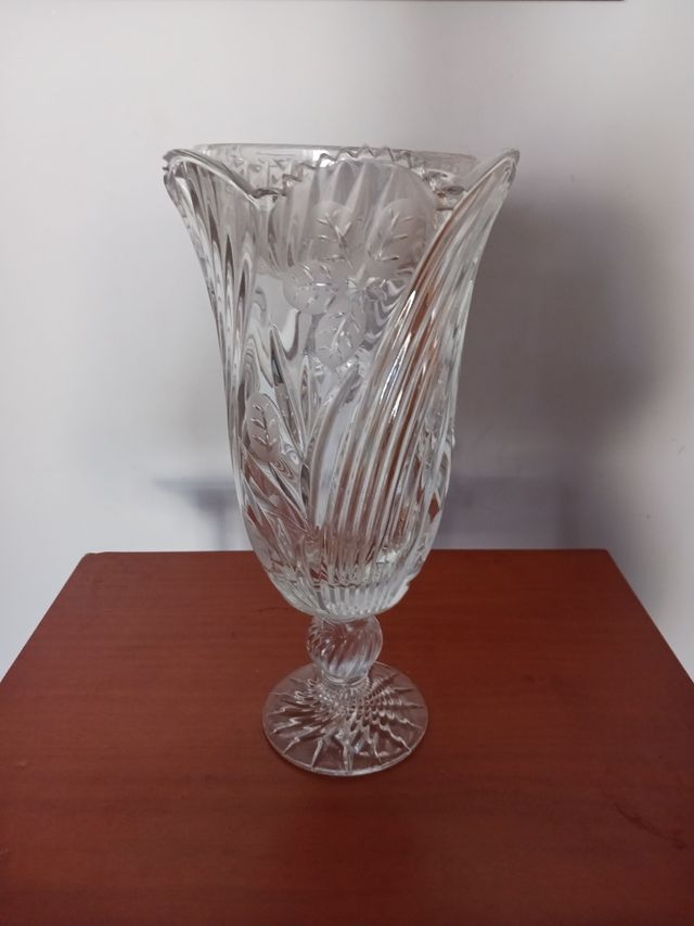 Jarrón cristal tallado