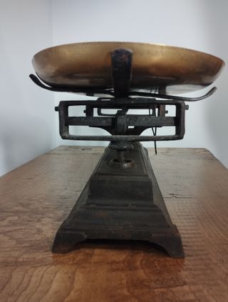 Antigua Balanza de Dos Platos Marrón de 10kg 53x21