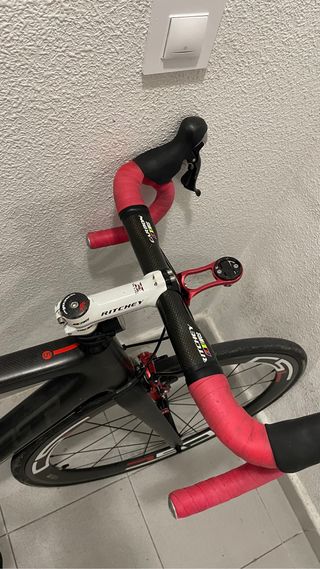 Bici carretera carbono Felt F5 ruedas perfil 50 mm