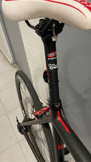 Bici carretera carbono Felt F5 ruedas perfil 50 mm