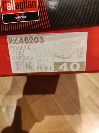Zapatos número 40