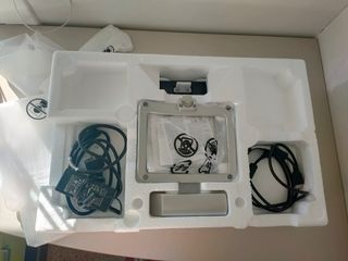 Monitor HP 22er, 21'5" + teclado y ratón