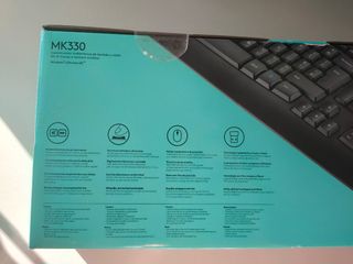 Monitor HP 22er, 21'5" + teclado y ratón