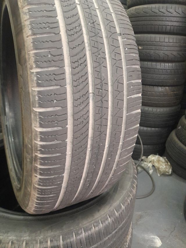 255/45/20/105Y m+s ay 4 iguales  60€ la unidad