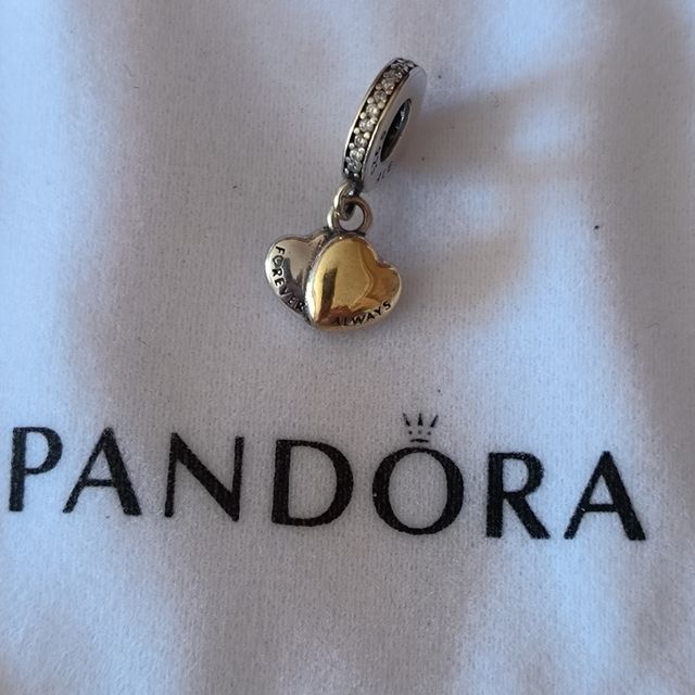 Charm corazones unidos